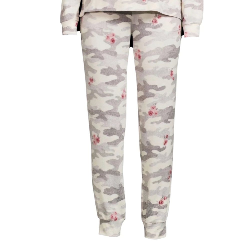 NWT Secret Treasures Women's 12-14 Camo Pajama